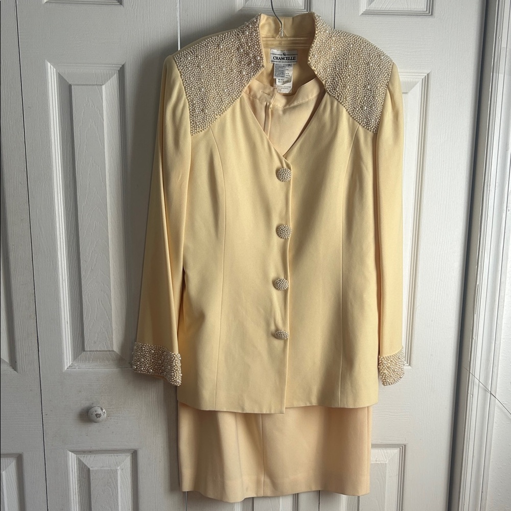 Elegant Yellow Blazer and Skirt Set.   Size 14